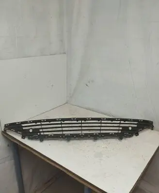 Opel Astra K Front bumper lower grill 13439798