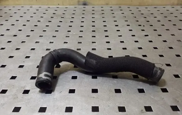 Audi Q7 4L Engine coolant pipe/hose