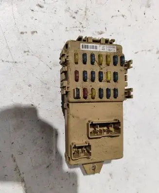 Subaru Impreza I Fuse module 980331