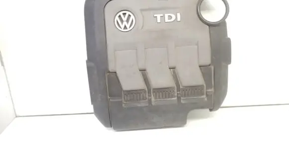 Volkswagen Polo V 6R Engine cover (trim) 03P103925 03P103925A 03P103925B
