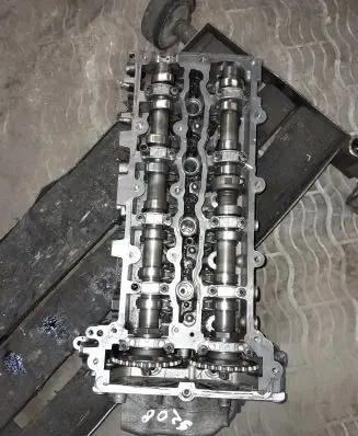 Mercedes-Benz Sprinter W906 Engine head R651018