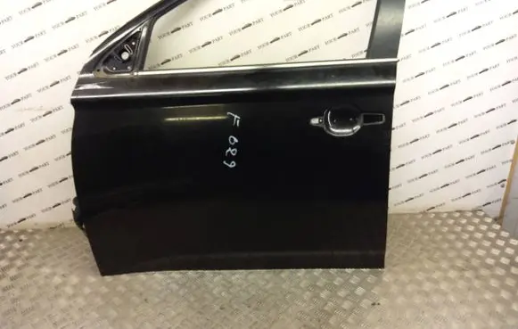 Mitsubishi Outlander Front door