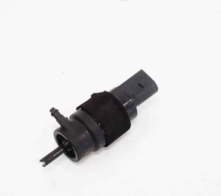 Audi A4 S4 B8 8K Windscreen/windshield washer pump 8K5955647
