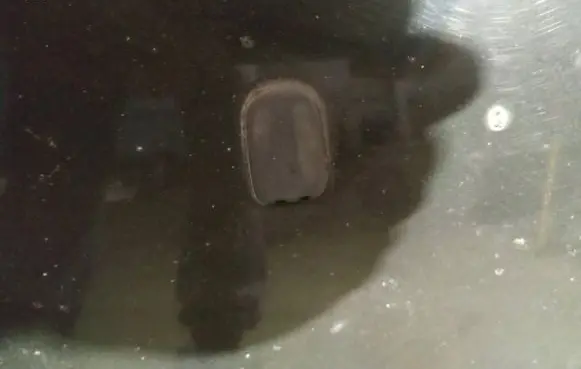 Saab 9-5 Windshield washer spray nozzle 