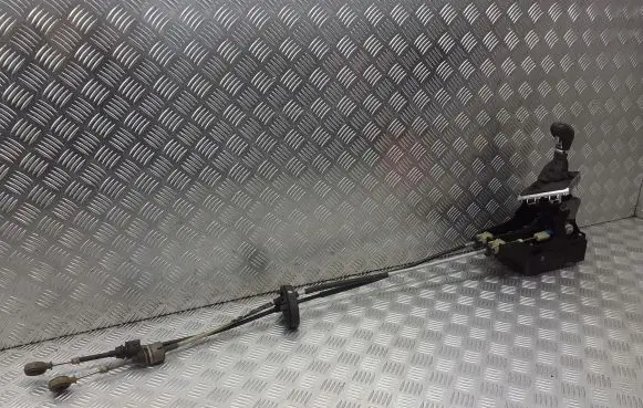 Opel Astra J Gearbox retarder lever 8126201000