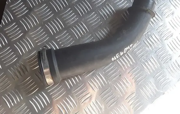Renault Megane II Air intake duct part 8200218987