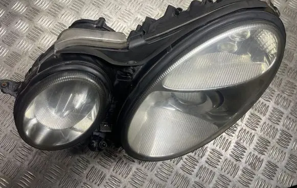 Mercedes-Benz E W211 Headlight/headlamp 15435901