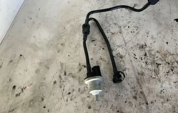 Audi A3 S3 8V Vacuum valve 06D133517B