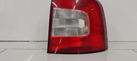 Skoda Octavia Mk2 (1Z) Rear/tail lights 1Z9945