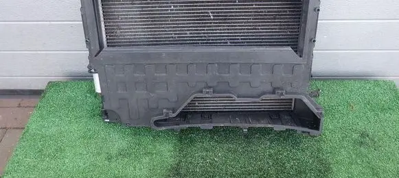 Renault Captur Radiator support slam panel