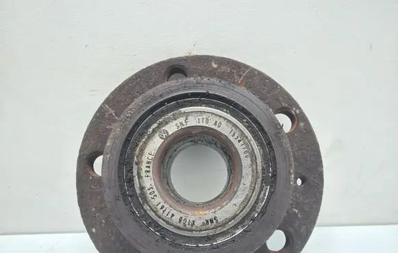 Seat Alhambra (Mk2) Rear wheel ball bearing