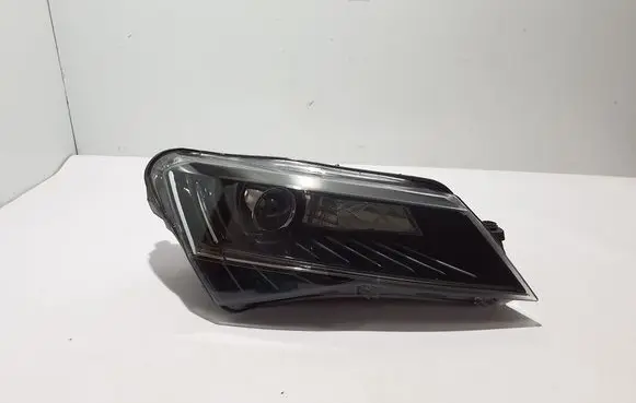 Skoda Superb B8 (3V) Headlight/headlamp 3V1941018A