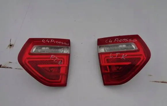 Citroen C4 I Picasso Tailgate rear/tail lights