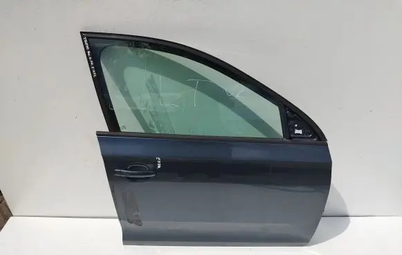 Seat Toledo IV (NH) Front door