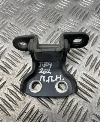 Toyota RAV 4 (XA30) Front door lower hinge 