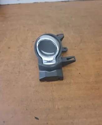 Nissan Juke I F15 Front door interior handle
