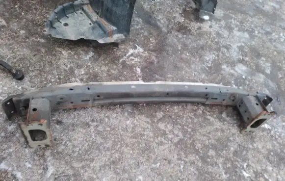 Toyota Verso Front bumper cross member