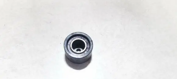 Volvo V70 Belt tensioner pulley 
