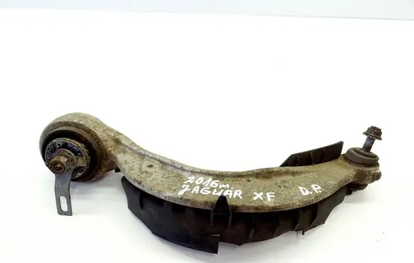 Jaguar XF X260 Front lower control arm/wishbone GX733C256