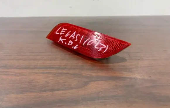 Subaru Legacy Rear tail light reflector 32302