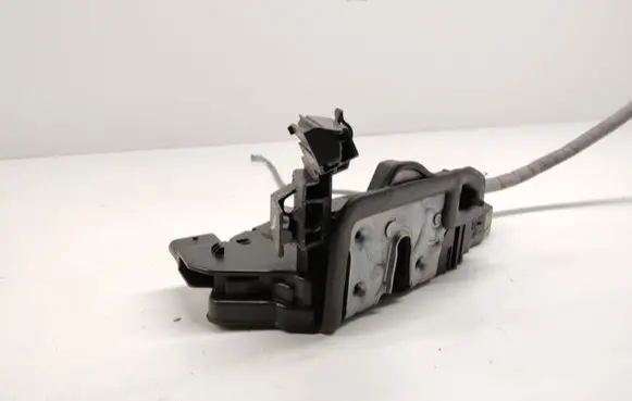 Mercedes-Benz A W177 Rear door lock A046465