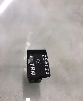 Opel Astra L Central locking switch button 9839349880
