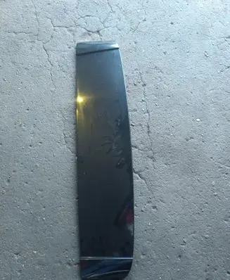 Tailgate/trunk spoiler