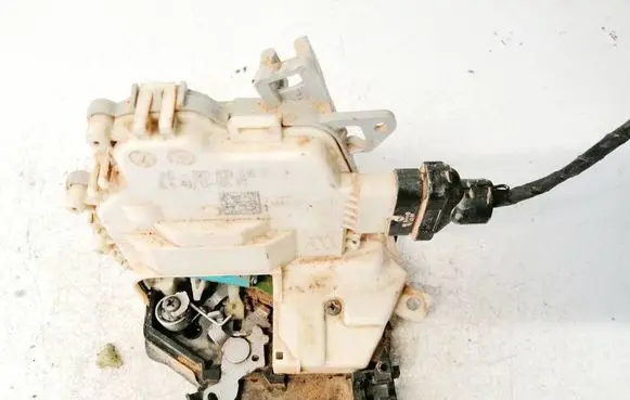 Audi Q3 8U Rear door lock 8k0839016c