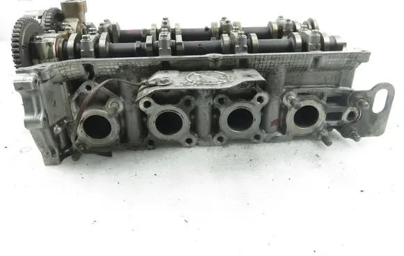 Suzuki SX4 Engine head 