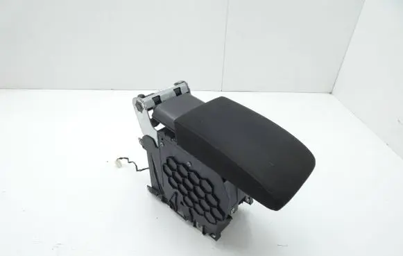 Volkswagen Tiguan Armrest 5M0864207E
