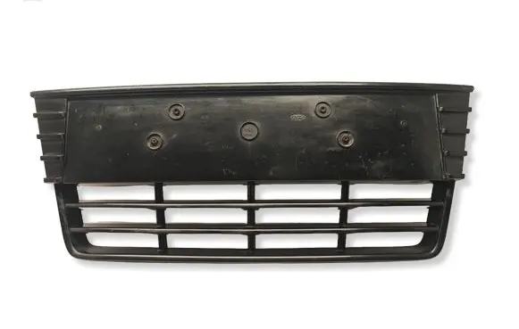 Ford Focus Front bumper lower grill BM5117K945E