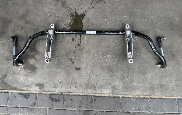 BMW 5 F10 F11 Front anti-roll bar/sway bar 6898745