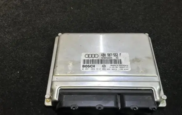 Audi A6 S6 C5 4B Engine control unit/module 4b0907552f 0261204812