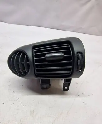 Mercedes-Benz CLC CL203 Rear air vent grill A2038302554