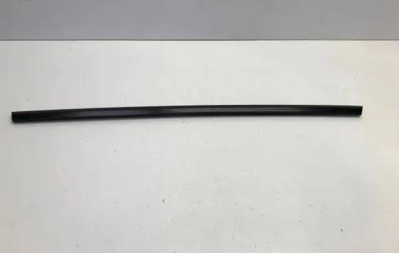 Tesla Model Y Rear door windshield rail 149572100D