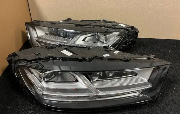 Audi Q7 4M Headlights/headlamps set 4M0941035 4M0941036