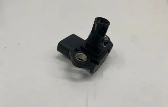 Opel Zafira B Air pressure sensor 8973811911