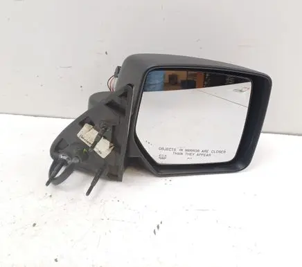 Dodge Nitro Front door electric wing mirror E11026129