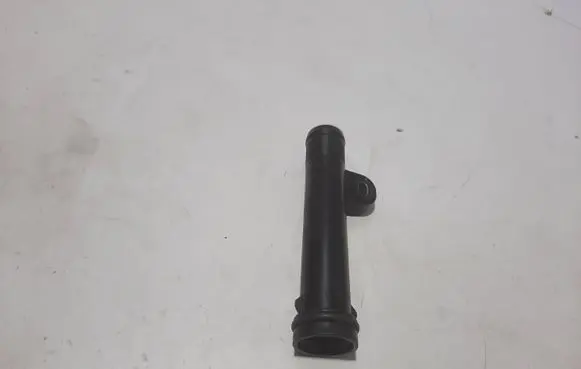 Nissan X-Trail T32 Engine coolant pipe/hose 210474640R
