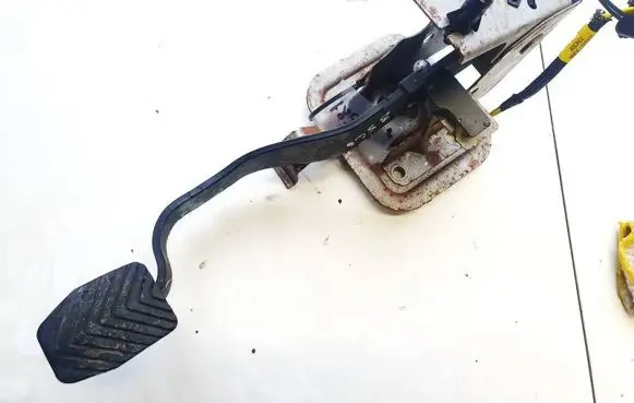 Chrysler Sebring (ST-22 - JR) Brake pedal sensor switch 05026130ab