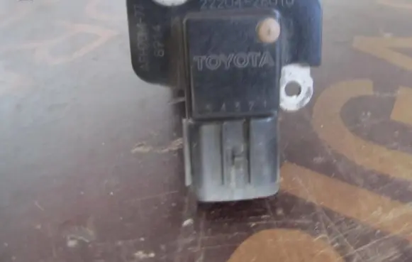 Toyota Urban Cruiser (XP110) Mass air flow meter AFH70M77 2220426010 8914