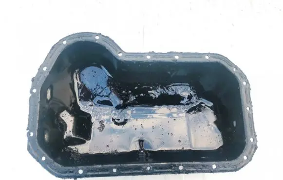 Volkswagen Golf III Oil sump