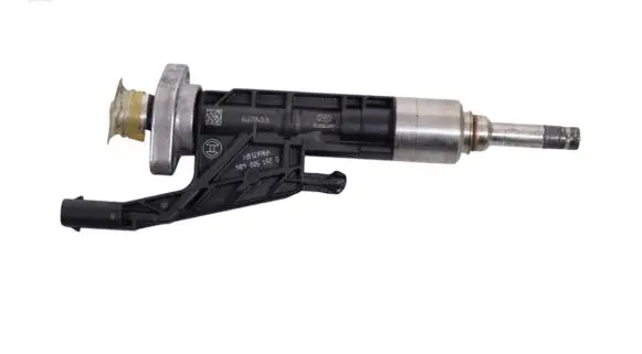 BMW 2 F22 F23 Fuel injector 7639990