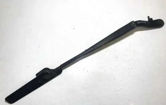Nissan Primera Front wiper blade arm