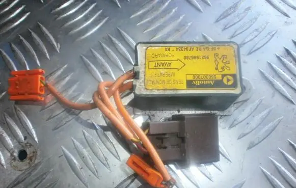 Peugeot 306 Airbag control unit/module 9621996780