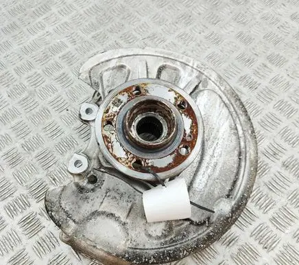 Mercedes-Benz GLE W167 Rear wheel hub A1673572100 A1674233100