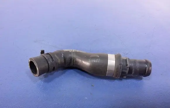 Audi A4 S4 B9 Engine coolant pipe/hose 8W0819332D