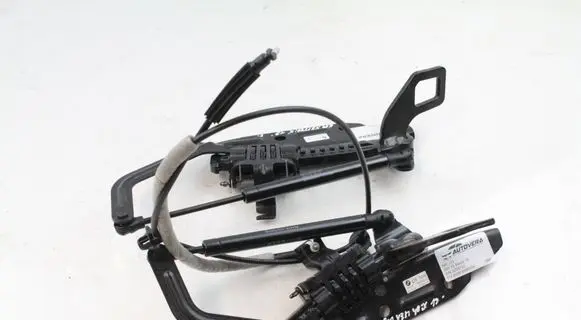 BMW X3 G01 Seat back rest lock catch 7404185 7404186