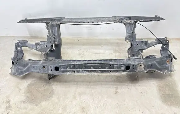 BMW X5 E53 Radiator support slam panel bracket 