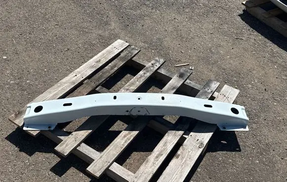 Renault Master III Front bumper cross member